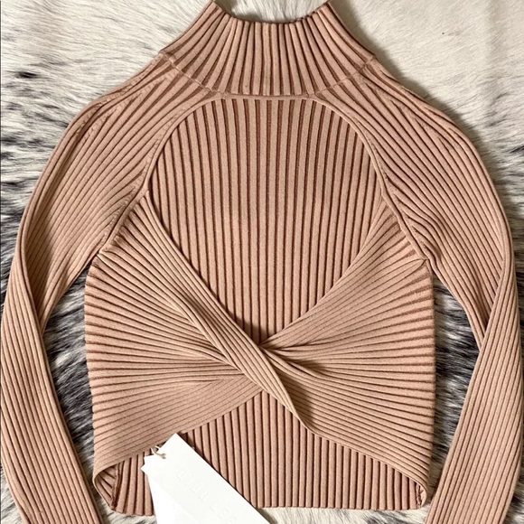 DION LEE “TWIST BACK” MOCK NECK TOP AUS/10 US/4-6 - Picture 2 of 15